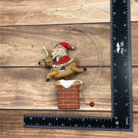 2022 HALLMARK KEEPSAKE ORNAMENT QG02416 GIDDY UP SANTA BY SHARON VISKER REINDEER - Picture 10 of 10